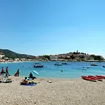 Laguna 2 Fuer 4 Personen By Interhome Primošten